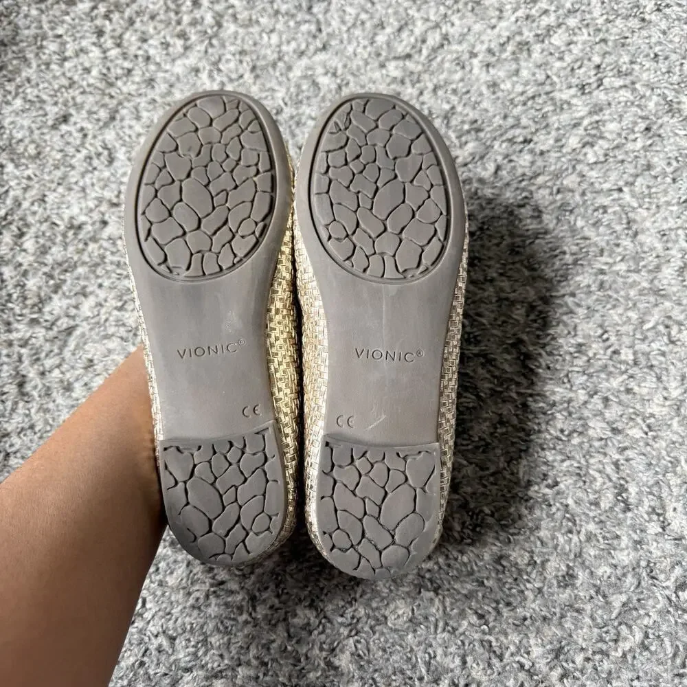 Vionic Anita Woven Round Toe Comfort Ballet Flat Sz 9 Womens Gold Slip On EUC